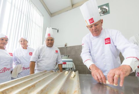 escuela-nova-ppk-amasando-el-futuro-del-peru